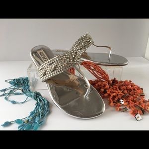 Badgley Mischka T-Strap Silver Dress Sandals Sz8.5